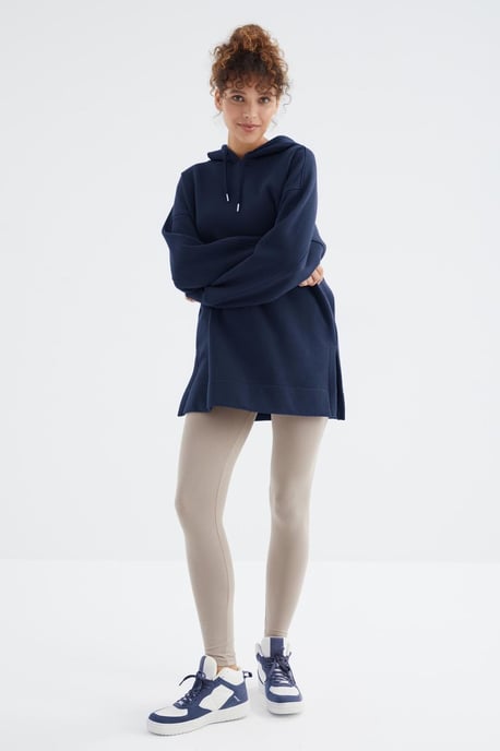 Übermaß Kapuzenpullover mit Tasche - Image 6