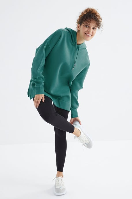 Übermaß Kapuzenpullover mit Tasche - Image 6