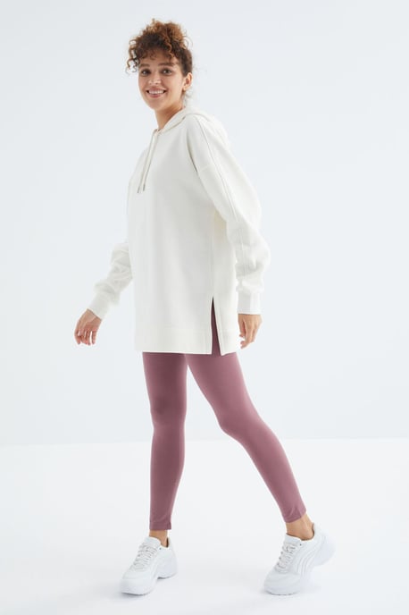 Übergrößiger Kapuzenpullover mit Tasche - Image 5