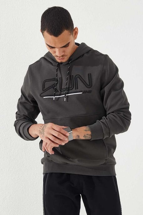 Herren Hoodie mit Logo-Druck - Image 3