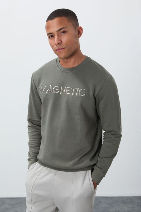 Herren Sweatshirt mit Rundhalsausschnitt und Print - Image 1