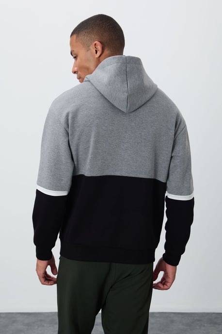 Herren Kapuzenpullover mit Farbblockierung - Image 5