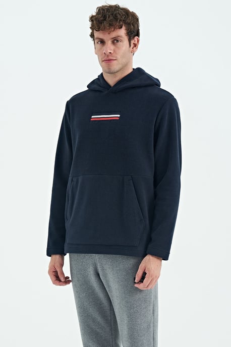 Herren Hoodie mit bedrucktem Logo - Image 4