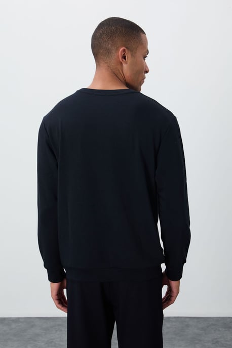 Herren Sweatshirt mit Rundhalsausschnitt und Print - Image 5