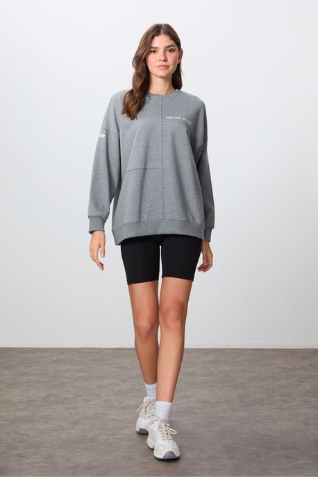 Übergroßer Rundhals-Sweatshirt - Image 1