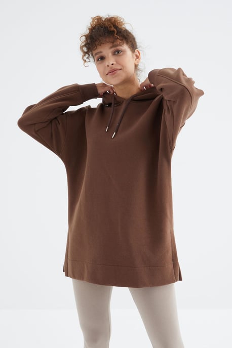Übergrößiger Kapuzenpullover mit Tasche - Image 4