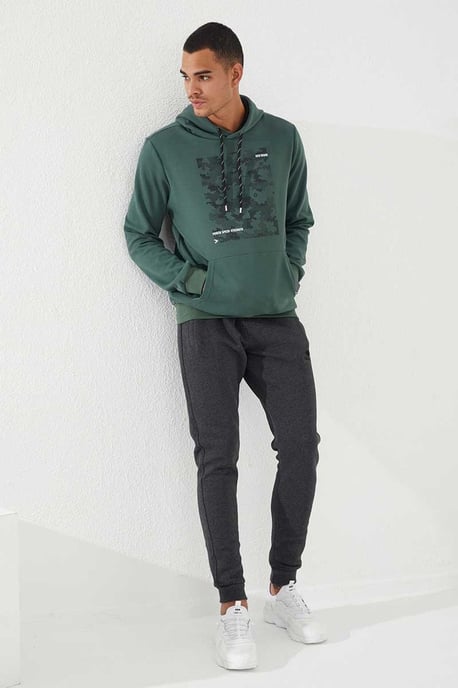 Herren Kapuzenpullover mit Tarnmuster - Image 2