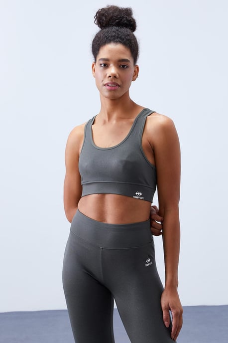 Ärmelloses Aktiveset mit Hochtaillierten Leggings - Image 2