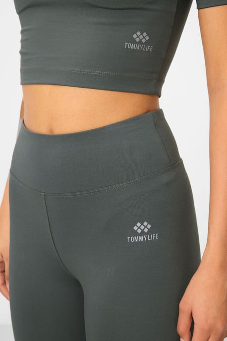 Damen Baumwoll Slim-Fit Aktives Set - Image 3