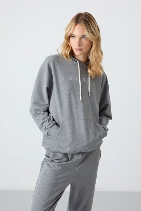 Übergroßer Kapuzenpullover- und Hosenanzug - Image 5