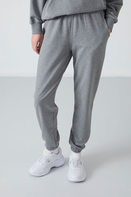 Übergroßer Kapuzenpullover- und Hosenanzug - Image 6