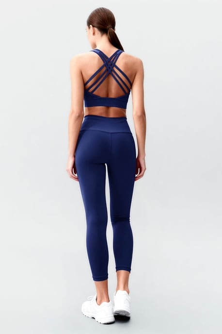 Ärmelloses Sportset mit Leggings - Image 6