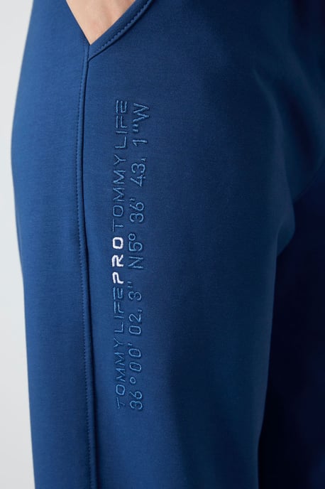Überdimensionales Kapuzen-Sweatshirt und Hosen-Set - Image 5