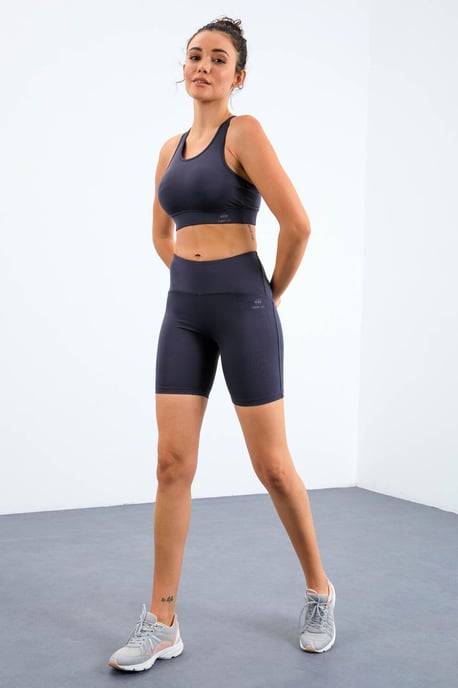 Ärmelloses Slim-Fit Aktiveset mit Shorts - Image 2