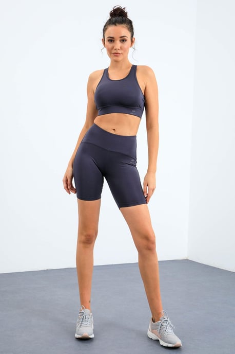 Ärmelloses Slim-Fit Aktiveset mit Shorts - Image 5