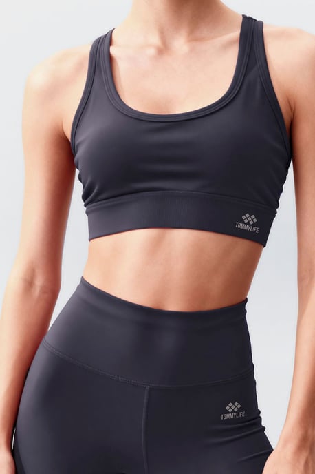 Ärmelloses Sportset mit Leggings - Image 4