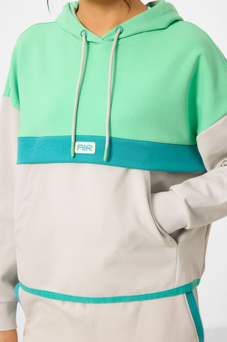 Farbig abgesetztes Kapuzensweatshirt- und Hosen-Set - Image 3