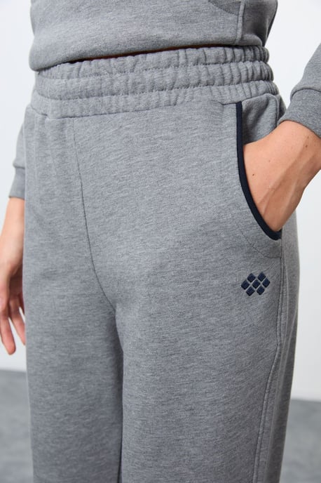 Fleece-Trainingsanzug-Set mit Farbblockierung - Image 6
