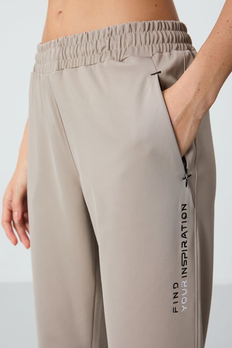 Damen Kapuzen Sweatshirt mit Reißverschluss und Hose Set - Image 5