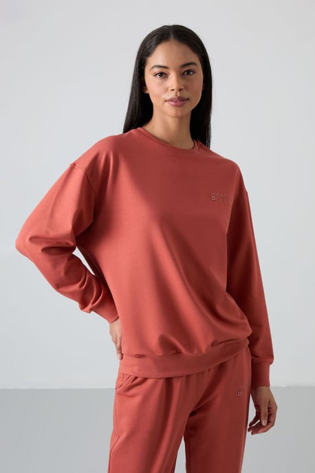 Oversized Sweatshirt und elastisches Bundhosen-Set - Image 5