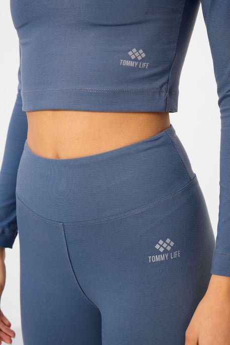 Baumwolle-Elasthan-Crop-T-Shirt und Leggings-Set - Image 3