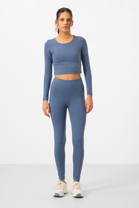 Baumwolle-Elasthan-Crop-T-Shirt und Leggings-Set - Image 4