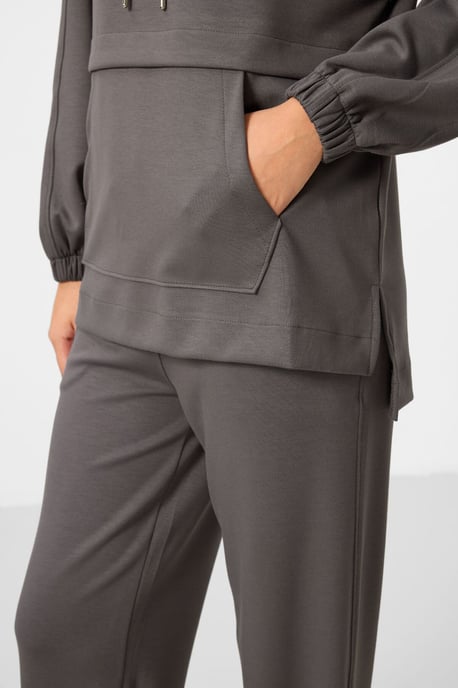 Oversized Kapuzenpullover und weit geschnittene Hosen Set - Image 4