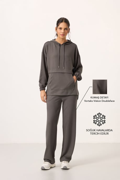 Oversized Kapuzenpullover und weit geschnittene Hosen Set - Image 6