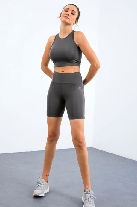 Ärmelloses Slim-Fit Aktiv-Set mit Radlerhosen - Image 6