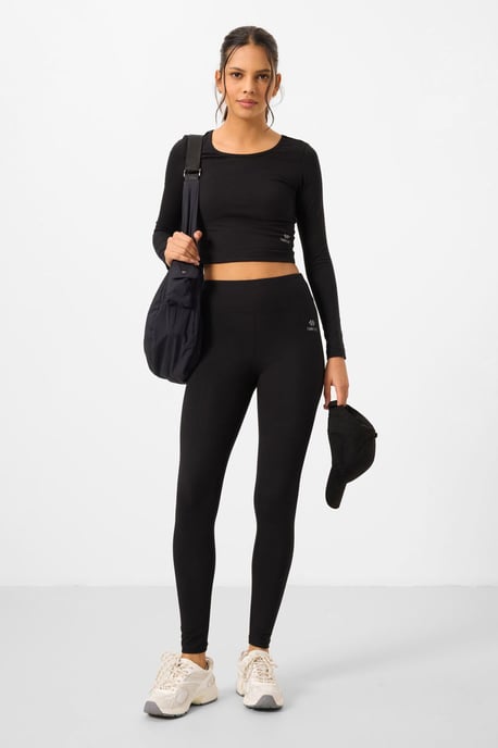 Baumwolle-Elastan Crop T-Shirt und Leggings Set - Image 2