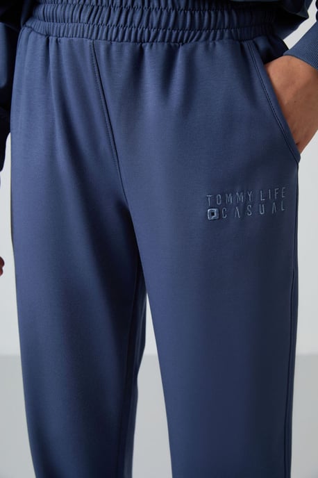 Übergroßes Sweatshirt und Set mit elastischen Hosen - Image 6