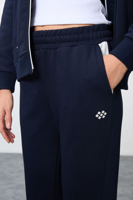 Oversized Kapuzen-Zip-Sweatshirt und Hose Set - Image 6