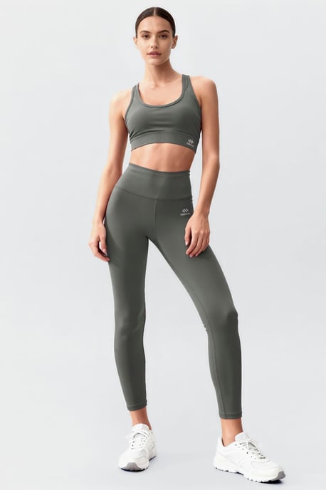 Ärmelloses Sportset mit Leggings - Image 3