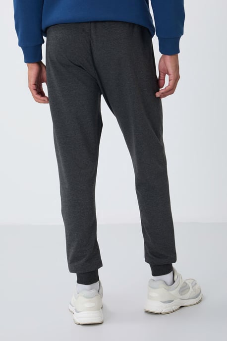 Herren Jogginghose mit Reißverschlusstaschen - Image 5
