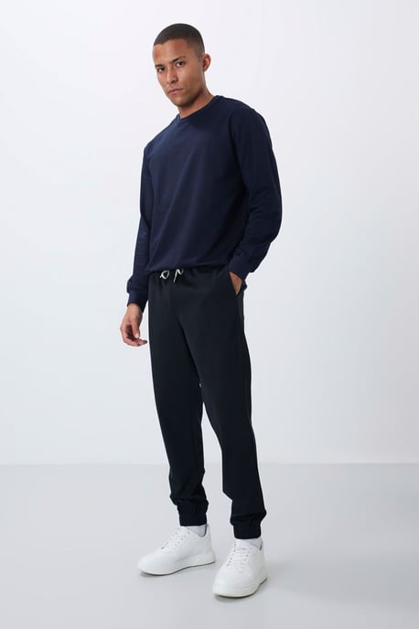 Herren Fleece Sweatpants im Regular Fit - Image 1