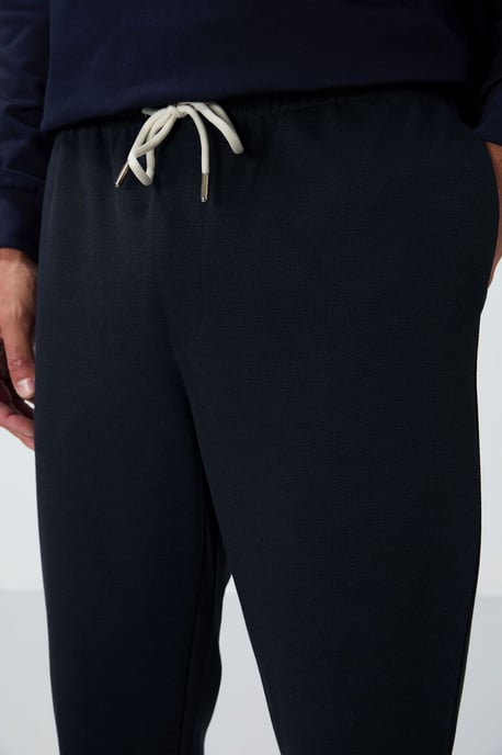 Herren Fleece Sweatpants im Regular Fit - Image 4