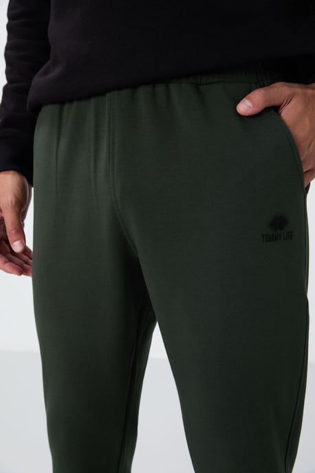 Herren Sweatpants aus Fleece in Solid-Optik - Image 4