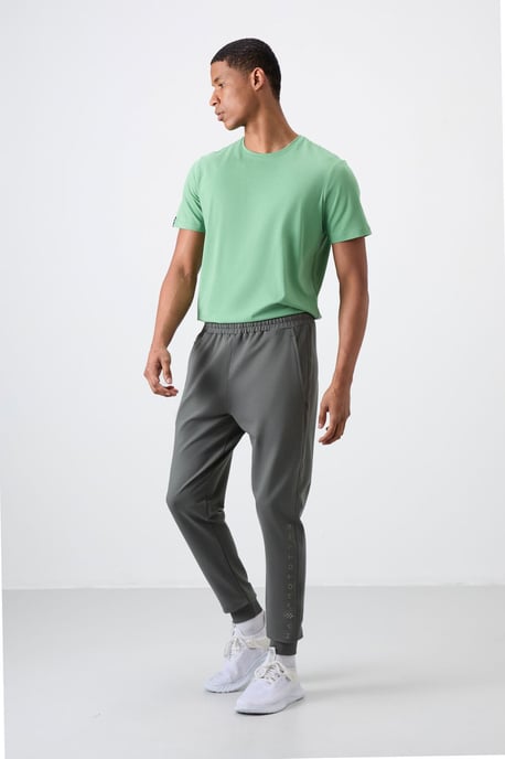 Herren Sweatpants aus Baumwollmischung im Regular Fit - Image 3