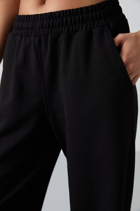 Weite Sweatpants mit Gummizug - Image 3
