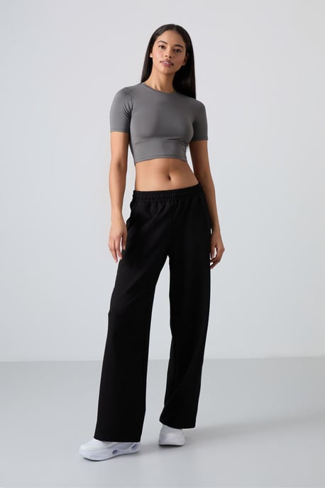 Weite Sweatpants mit Gummizug - Image 4