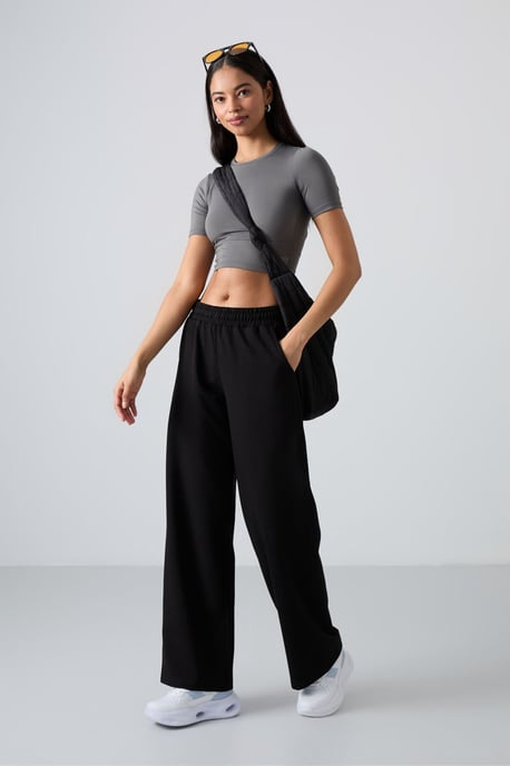 Weite Sweatpants mit Gummizug - Image 6