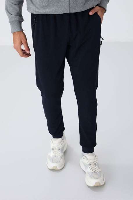 Herren Jogginghose mit Reißverschlusstasche - Image 3