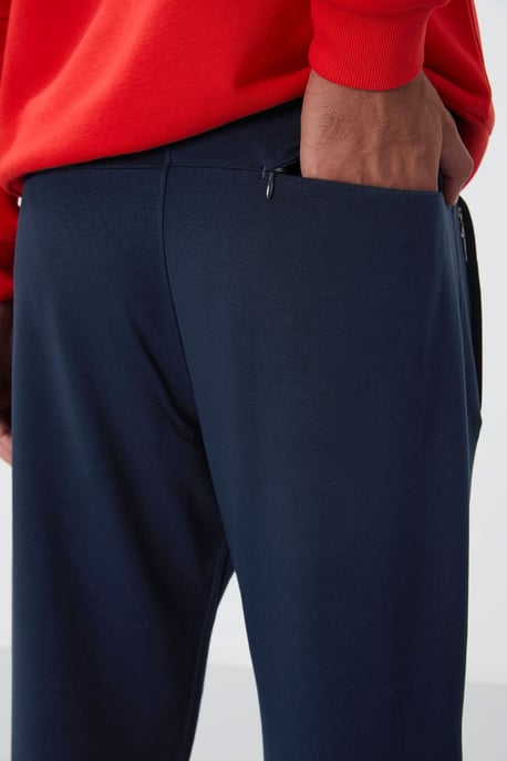 Herren Slim-Fit Sweatpants mit geradem Bein - Image 5