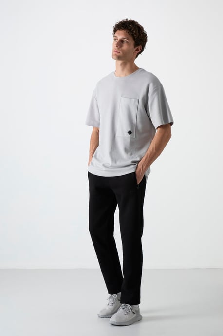 Herren Fleece Jogginghose mit regulärer Passform - Image 5