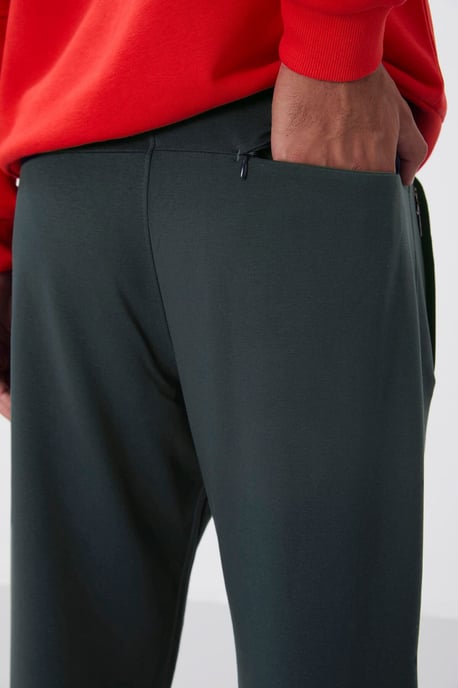 Herren Slim-Fit Sweatpants mit geradem Bein - Image 5