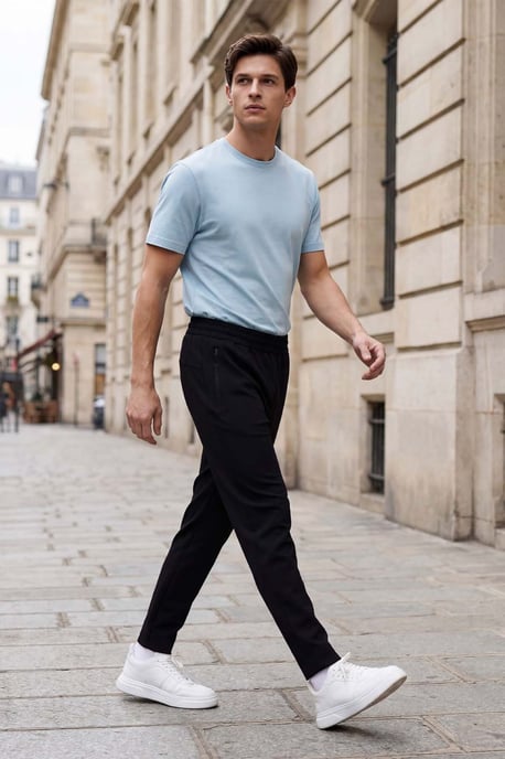 Herren Jogginghose aus einfarbigem Sweatstoff - Image 1