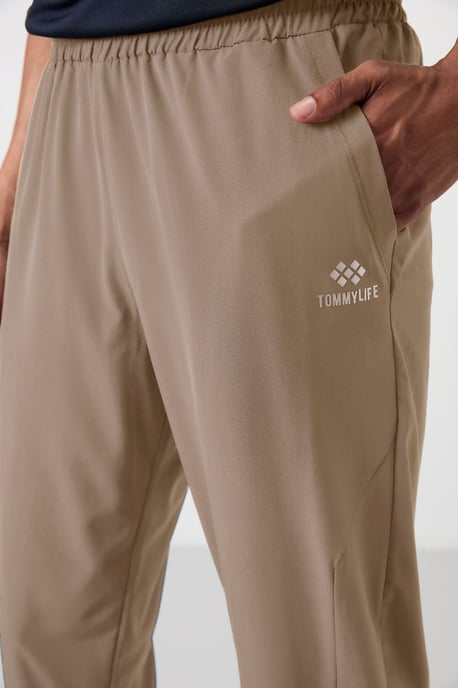 Herren Gerade geschnittene Nahtlose Jogginghose - Image 5