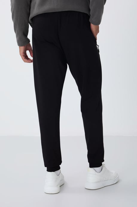 Herren Jogginghose mit Reißverschlusstasche - Image 5