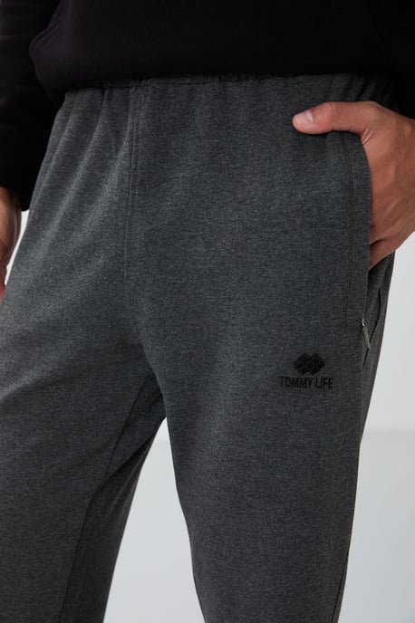 Herren Slim-Fit Geradebeinte Sweatpants - Image 4