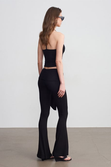 Hochtaillierte Jersey-Hose mit Weite und Bindeband - Image 2